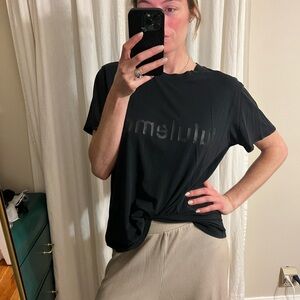 lululemon athletica Black Short Sleeve Tee